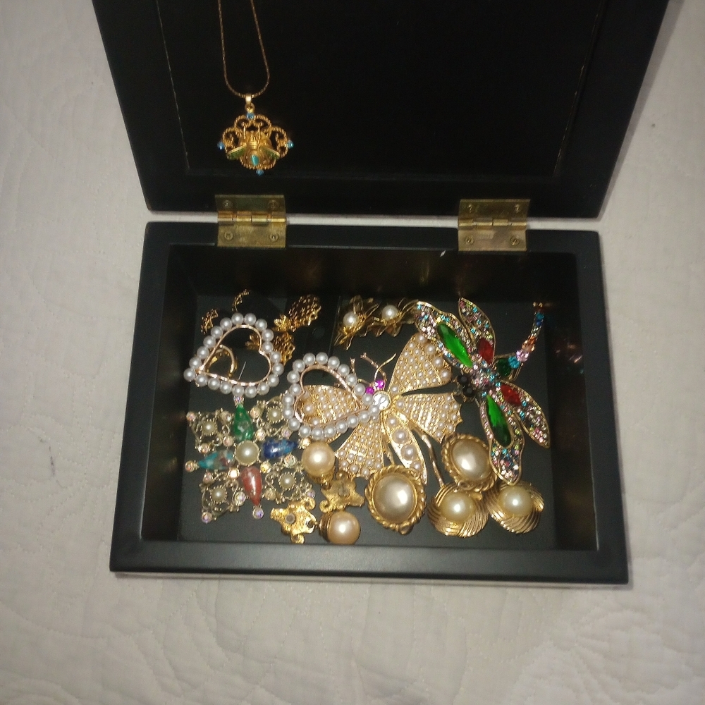 Jewelry Box Photo Frame - Picture 2 of 10